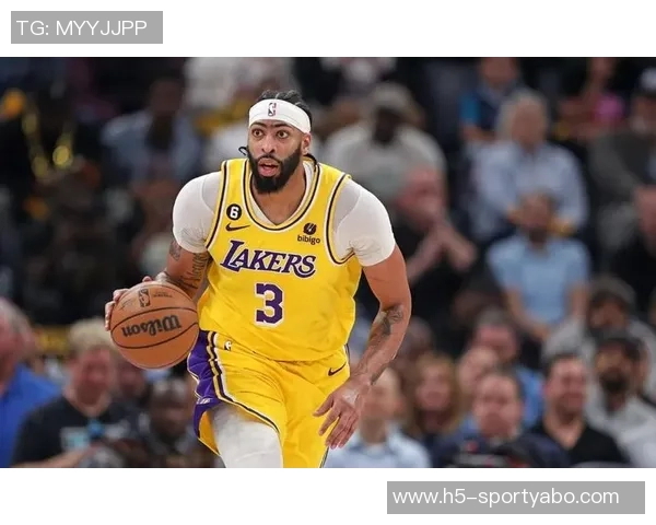 湖人引进克莱加福德黄蜂获得八村与其他球员三方交易构想解析 湖人引进克莱加福德黄蜂获得八村与其他球员三方交易构想解析